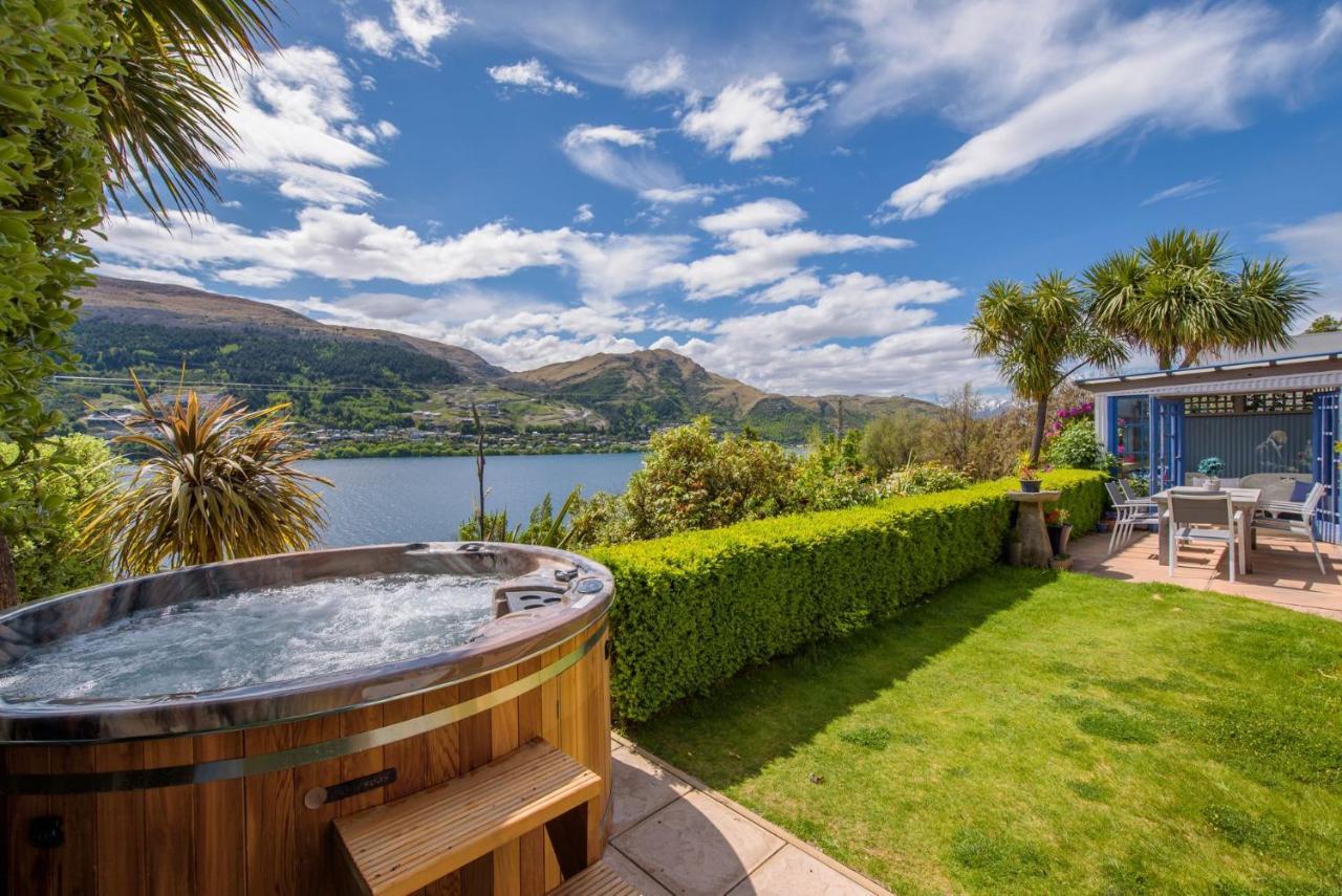 Sunny Lakeview Villa Queenstown Buitenkant foto