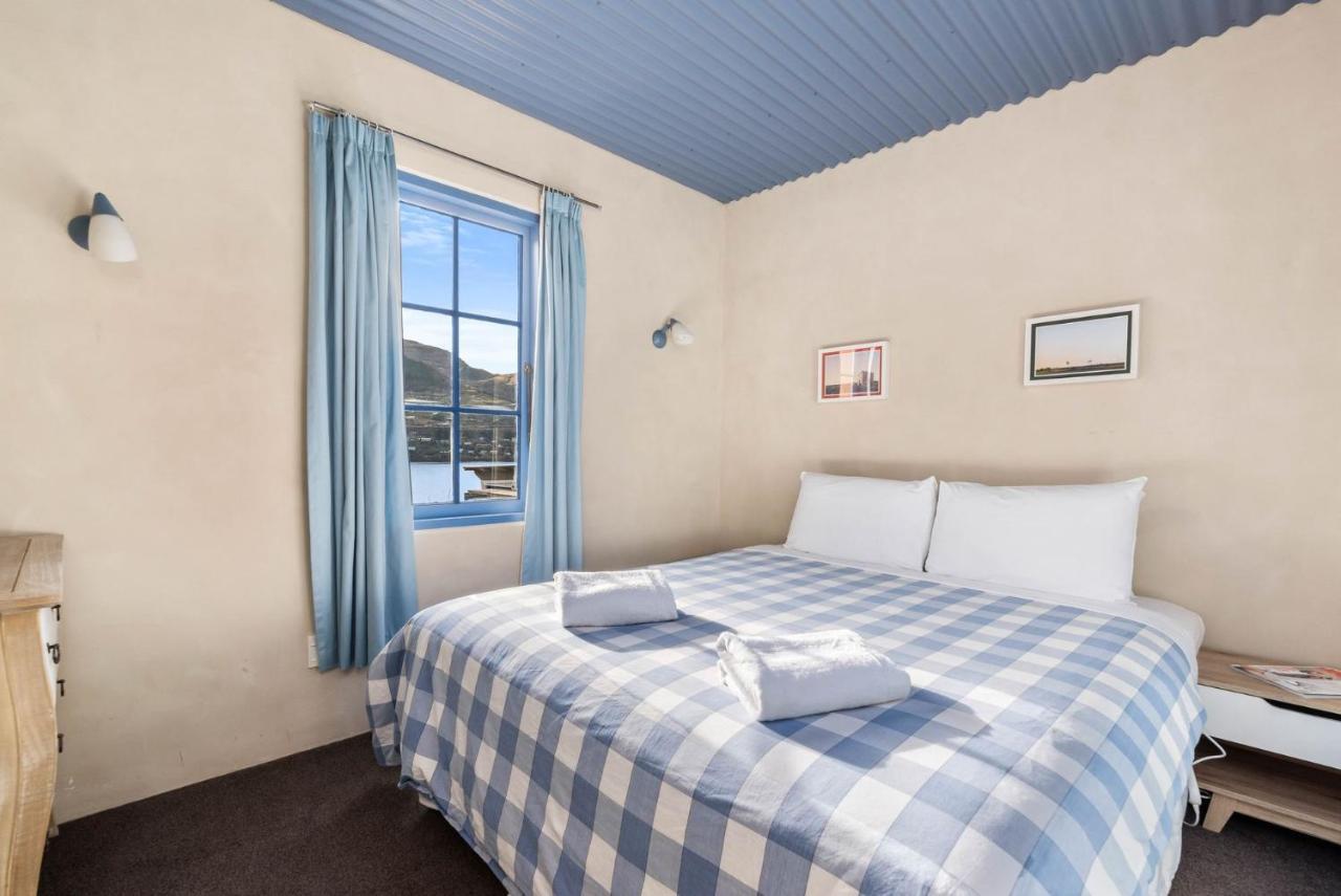 Sunny Lakeview Villa Queenstown Buitenkant foto