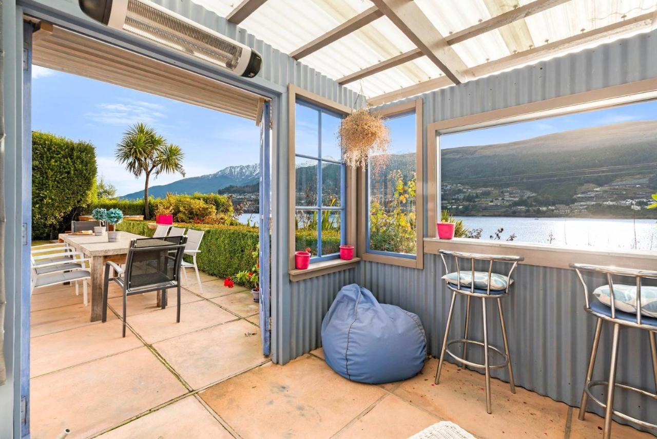 Sunny Lakeview Villa Queenstown Buitenkant foto
